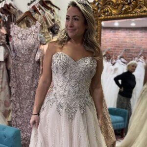 Size 10 Kenneth Winston